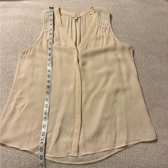 Joie Doria Silk Tank Top Cream Porcelain Crochet Shoulder Button Front - Picture 11 of 13